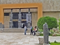 Vor dem Nationalmuseum von Aleppo